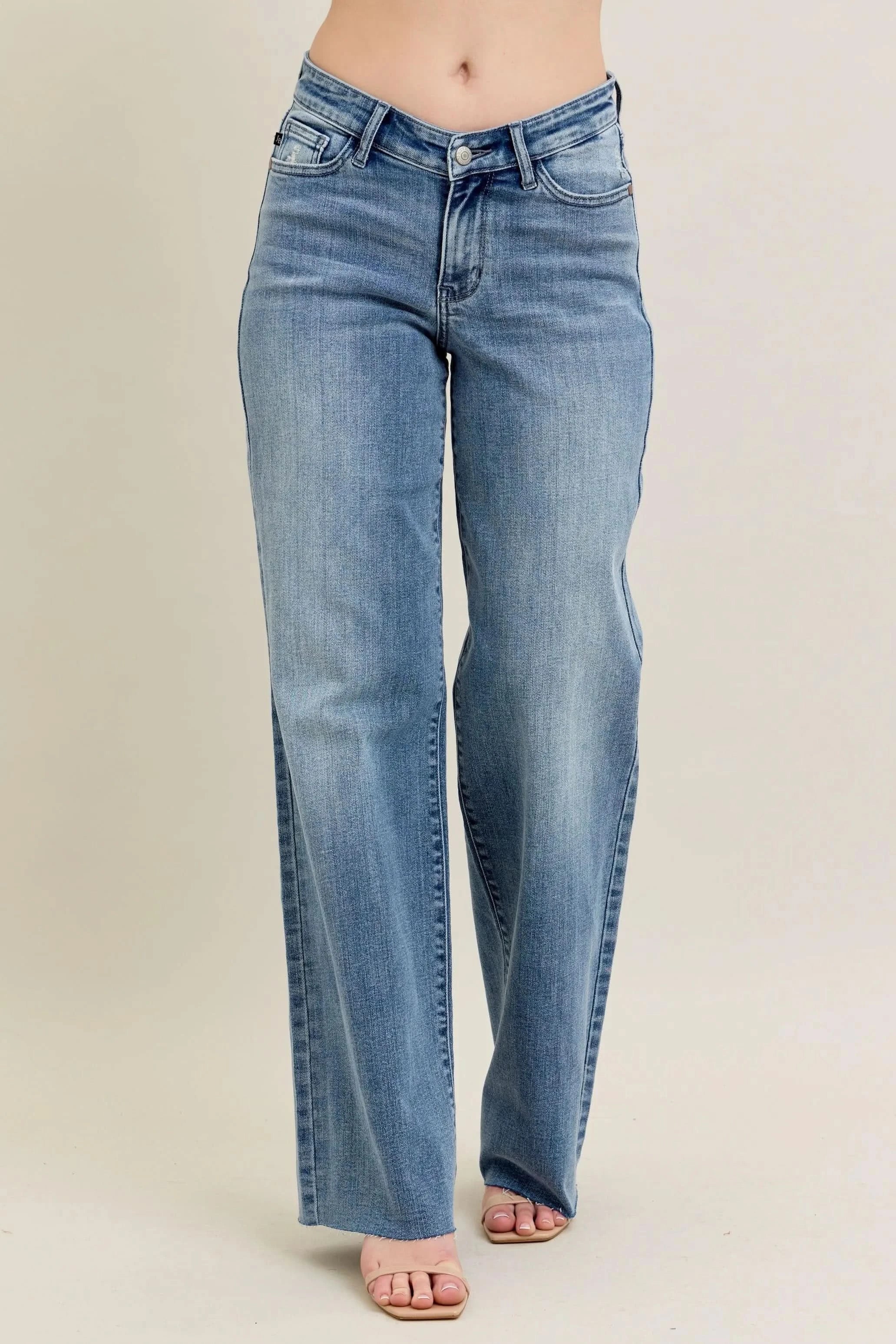 Judy Blue Full Size V - Front Baggy Jeans