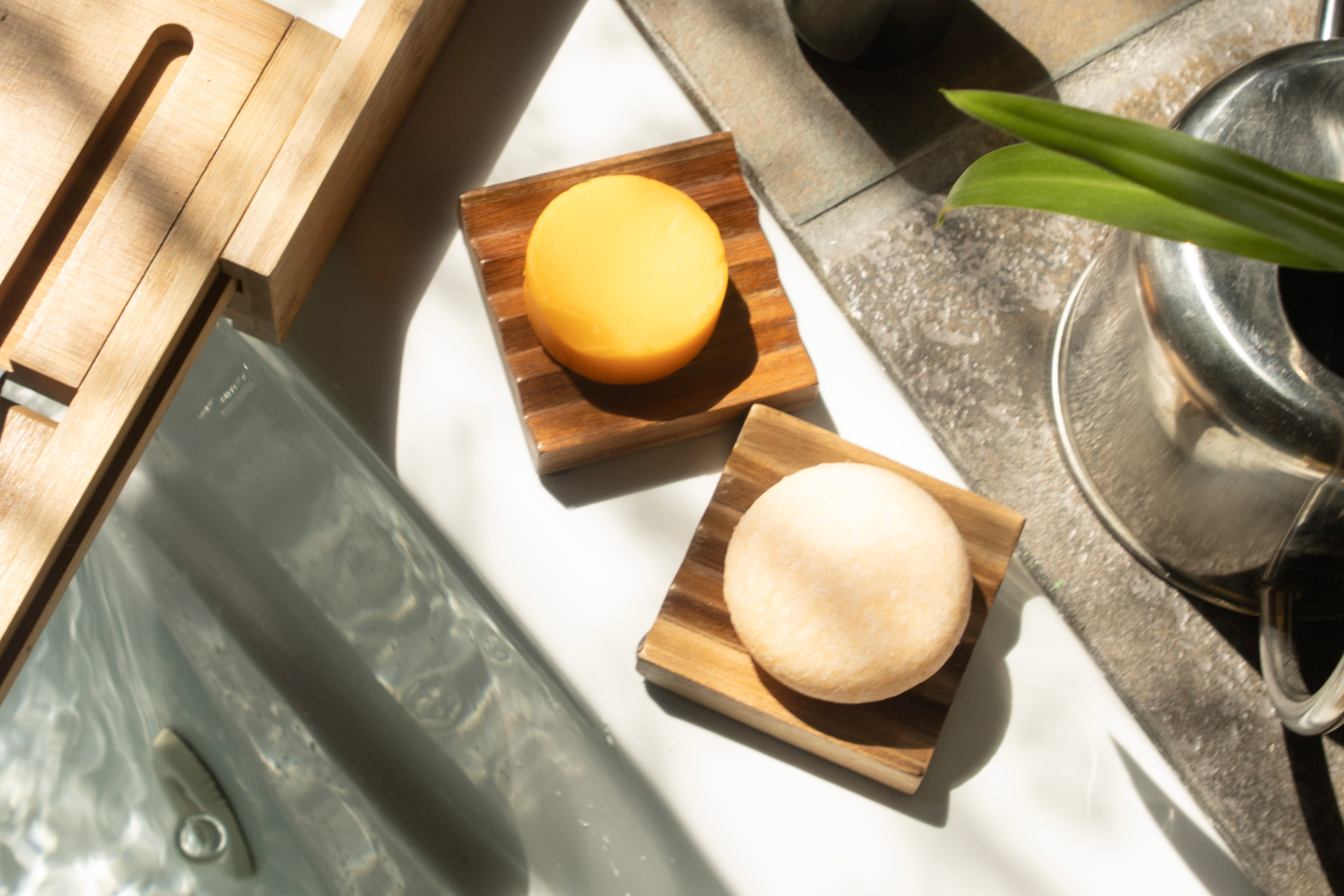 Teak Zig Zag Hair Care Bar Holder