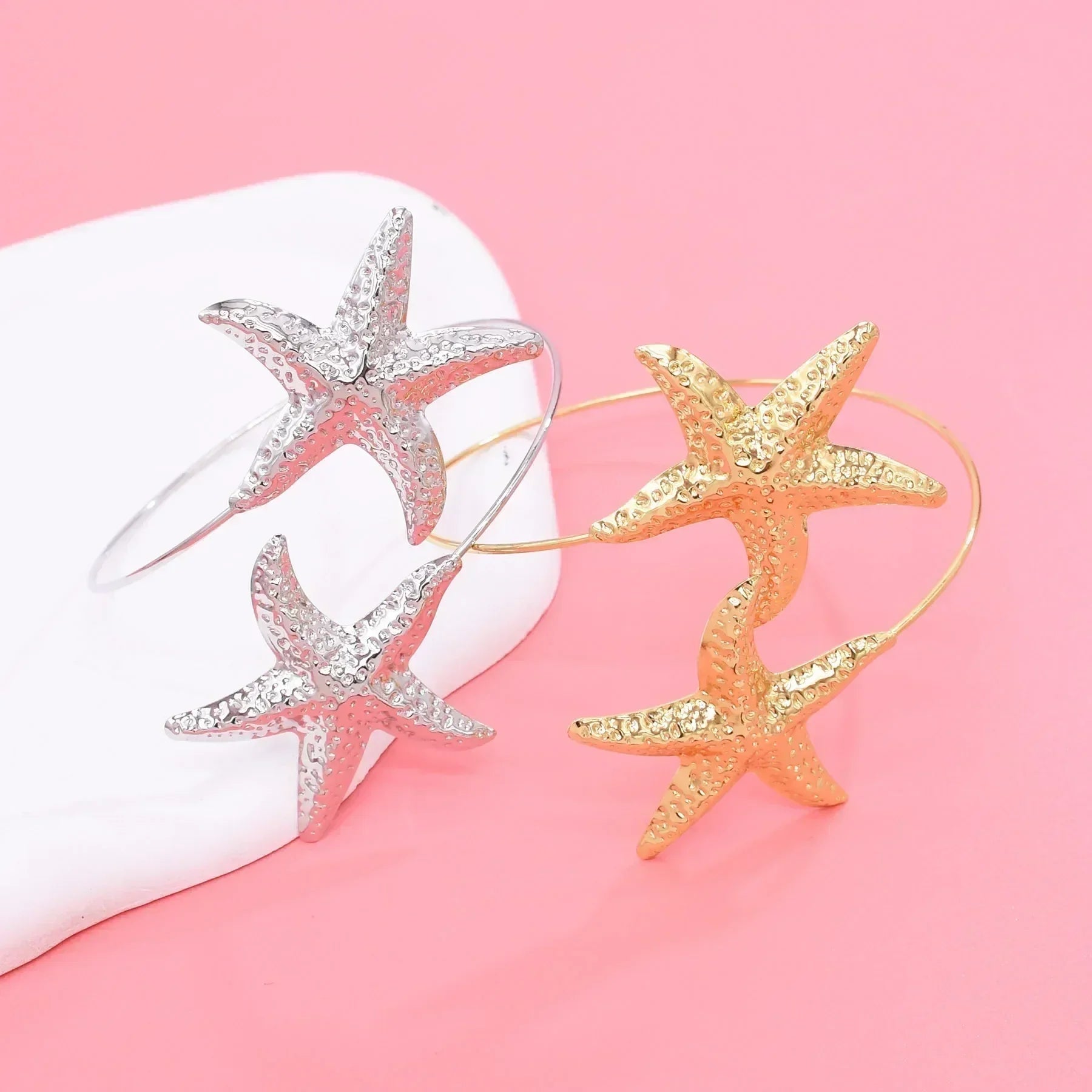 New Fashion Golden Alloy 2 Starfish Arm Bracelet for Women  Summer Beach \Dance Party Cuff Bracelets Jewlery Accessories Gifts